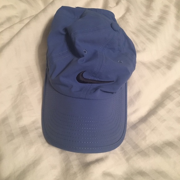 Nike Accessories - BRAND NEW Nike Running Hat